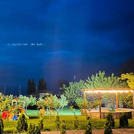 Zartonq Hotel Tat'ev Bagian luar foto