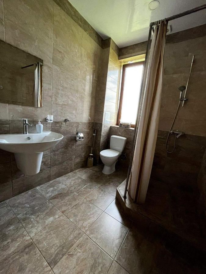 Zartonq Hotel Tat'ev Bagian luar foto