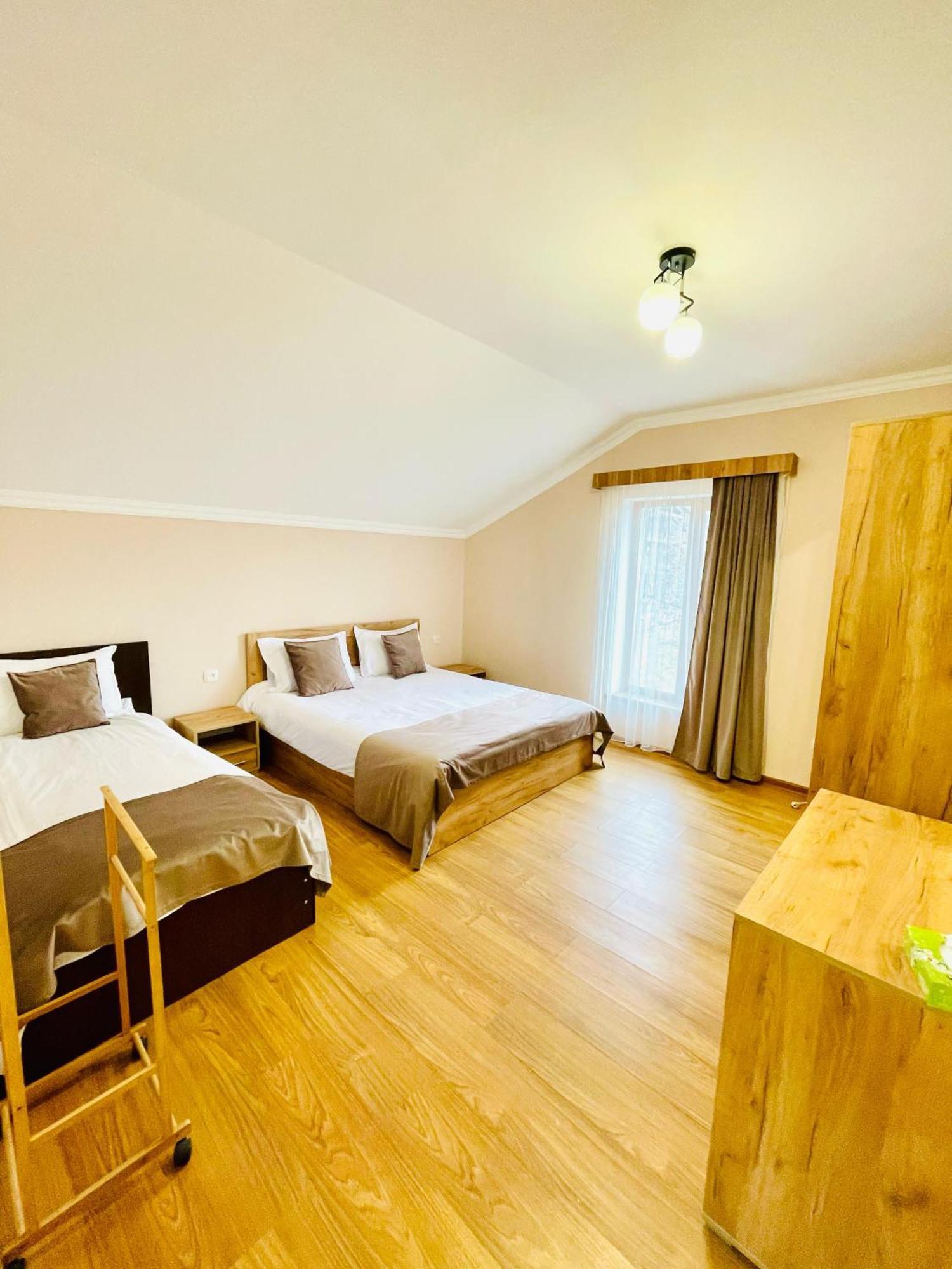 Zartonq Hotel Tat'ev Ruang foto