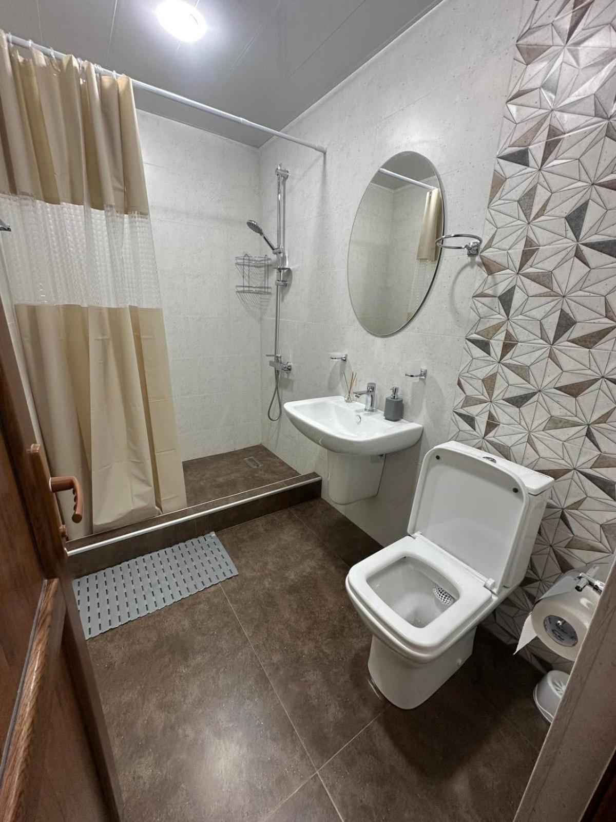 Zartonq Hotel Tat'ev Bagian luar foto