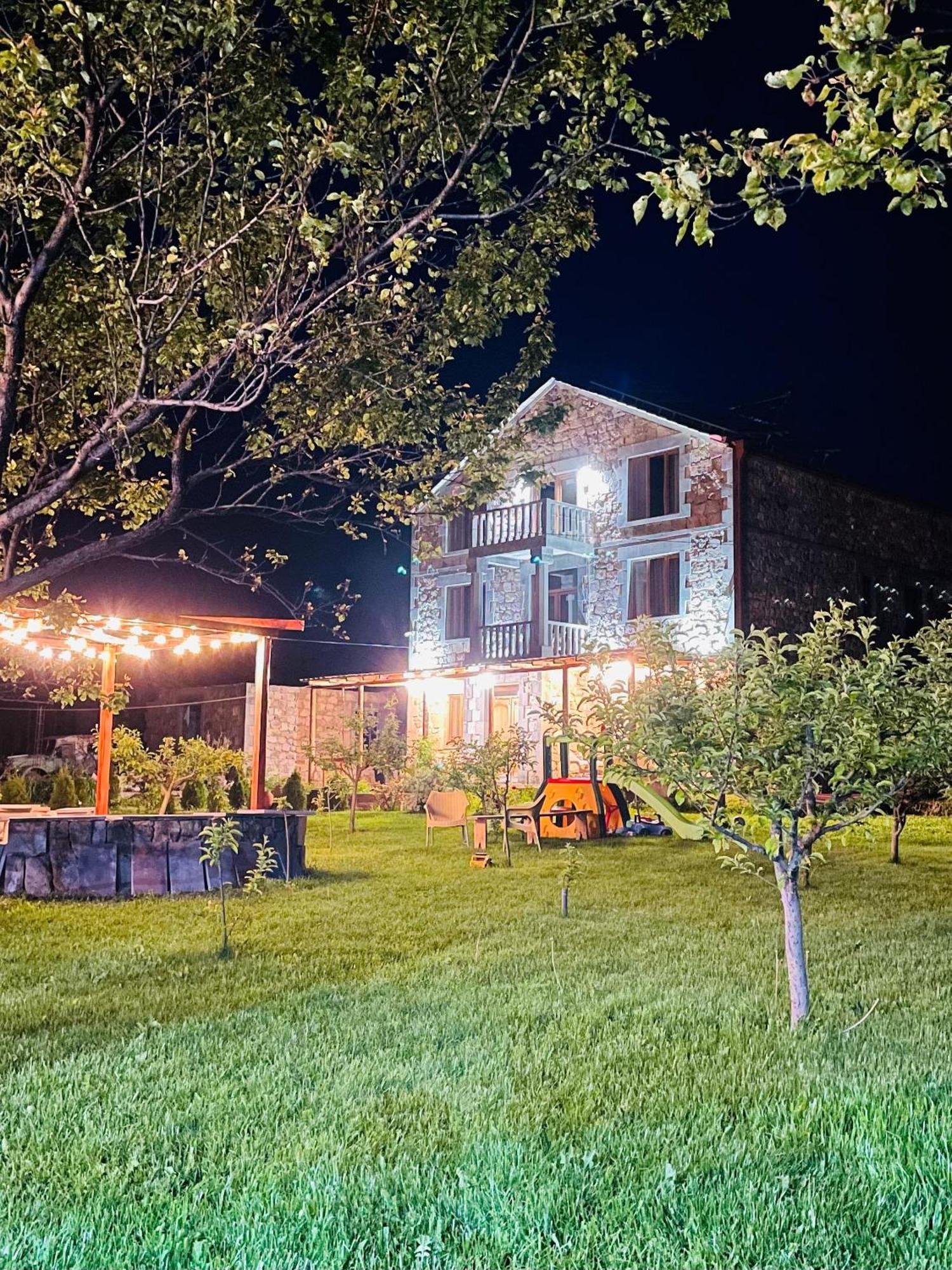 Zartonq Hotel Tat'ev Bagian luar foto